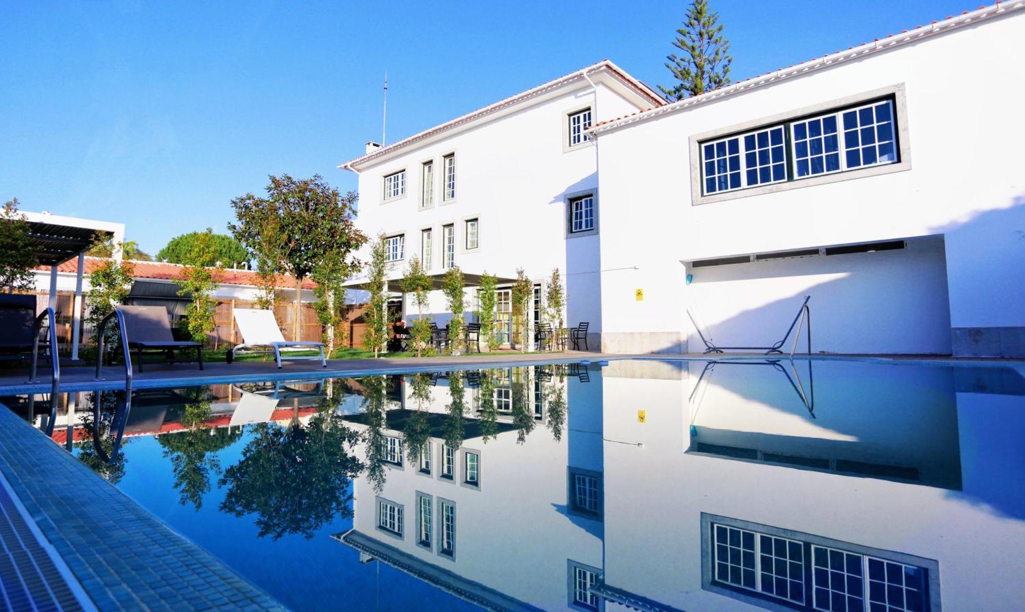 Art 4 You Carcavelos Suites Exterior photo