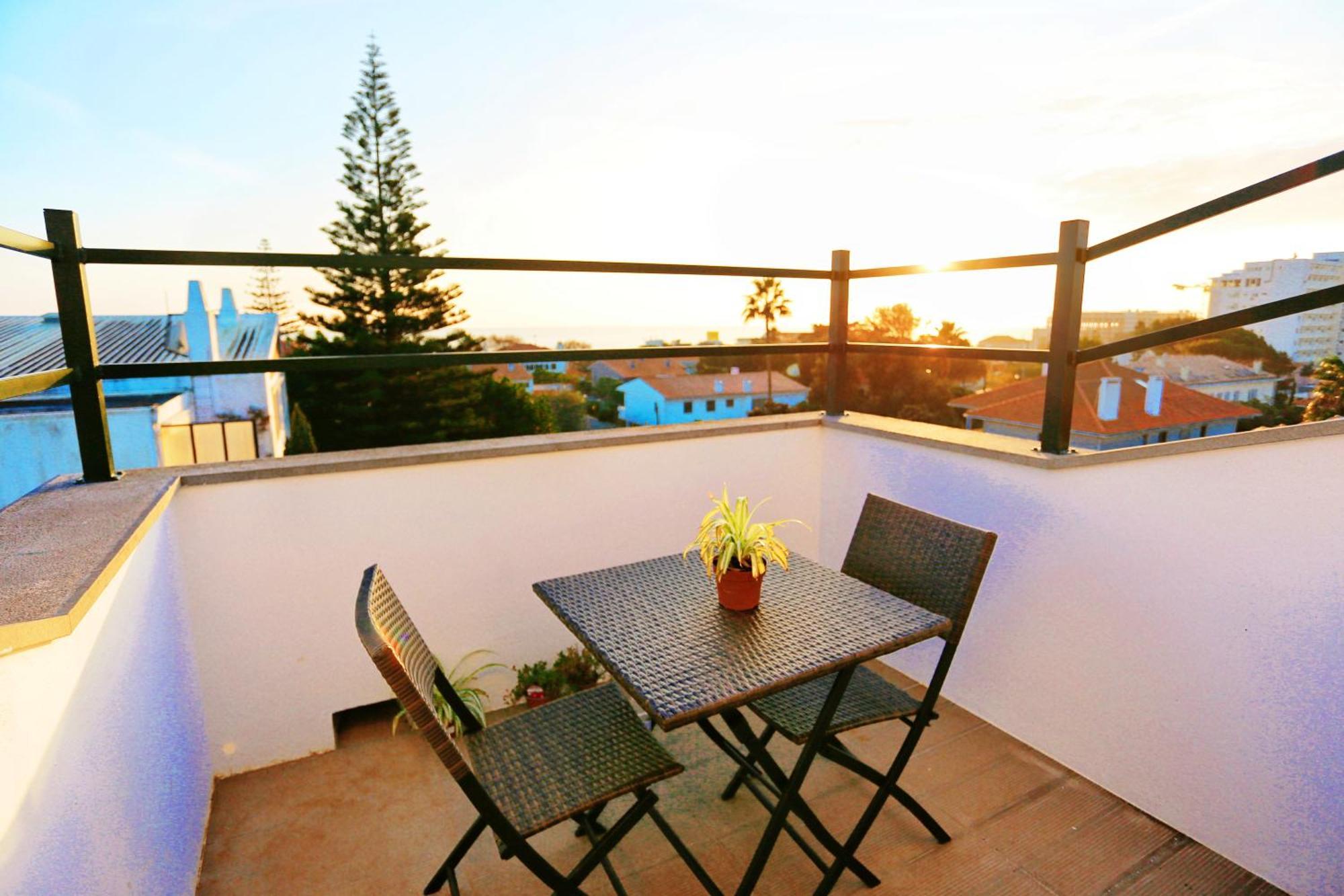 Art 4 You Carcavelos Suites Exterior photo